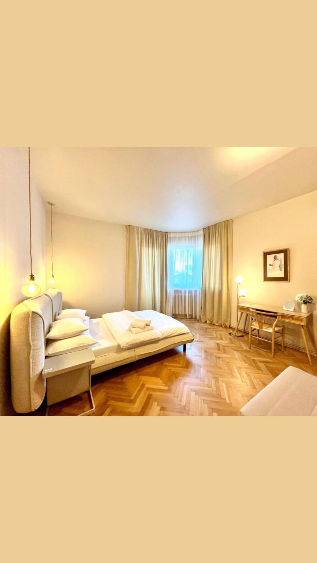 City Center Unirii Square Private Rooms With City View - Shared Amenities Bucareste Exterior foto